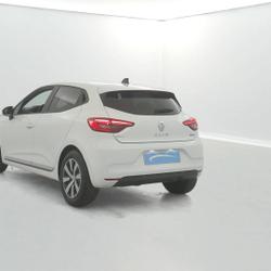 Renault Clio 5 Clio E-Tech full hybrid 145 Evolution H&eacute;rouville-Saint-Clair
