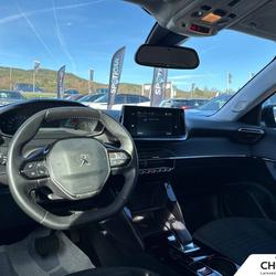 Peugeot e-2008 2008 Electrique 136 ch Style Brignoles