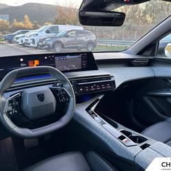 Peugeot 3008 3008 Hybrid 136 e-DCS6 Allure Brignoles