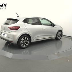 Renault Clio 5 Clio Blue dCi 100 Evolution Chambray-l&egrave;s-Tours