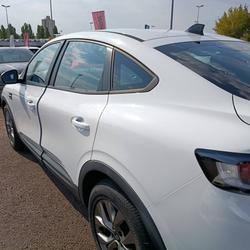Renault Arkana Arkana E-Tech 145 - 23 Evolution H&eacute;rouville-Saint-Clair