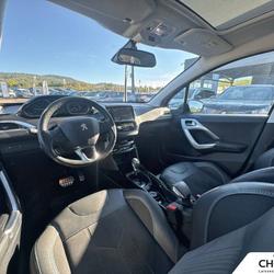 Peugeot 2008 2008 1.2 PureTech 110ch S&S EAT6 Crossway Brignoles