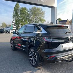 Renault Austral Austral E-Tech hybrid 200 Iconic Concarneau