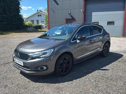 DS DS4 - Bluehdi 180 performance line eat6 - 12 980 €