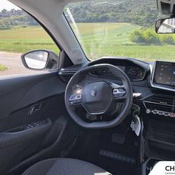 Peugeot 208 208 Hybrid 110 ch e-DCS6 s&eacute;rie sp&eacute;ciale EDITION Manosque