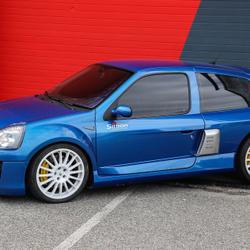 Renault Clio 3 3.0i V6 RS V6 PHASE 2 Saint-&Eacute;gr&egrave;ve