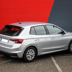 Skoda Fabia 1.0 MPI 80 Ambition Apple CarPlay / Google Android Auto Saint-&Eacute;gr&egrave;ve