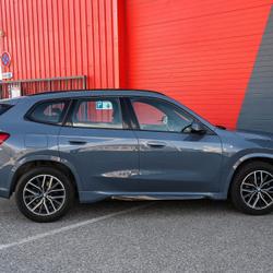 BMW X1 sDrive 18i DKG U11 M Sport Peinture BMW Individual Storm Bay m&eacute;tallis&eacute;e Saint-&Eacute;gr&egrave;ve