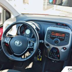 Toyota Aygo Aygo 1.0 VVT-i Racing M&eacute;tro 92 x-shift Manosque