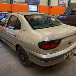 Renault Megane 1 CLASSIC 1.6e BVA RXT Saint-Doulchard