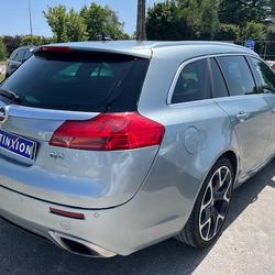 Opel Insignia Sports Tourer 2.8 V6 Turbo - 325 - BVA 4x4 Amilly