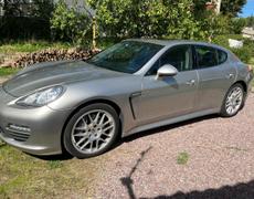 Porsche Panamera Aubigny-sur-Nère