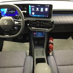Renault R4 E-Tech E-Tech Autonomie Confort - 150 Techno + Pack Hiver occasion - Saint-Angel - photo 3/5