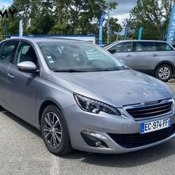 Peugeot 308 II Phase 1 308 1.2 PureTech 110ch S&S BVM5 Allure Laval