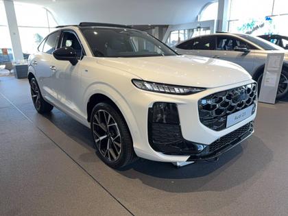 Audi Q3 - Q3 Sportback e-hybrid 272 ch S tronic 6 S line - 64 490 €