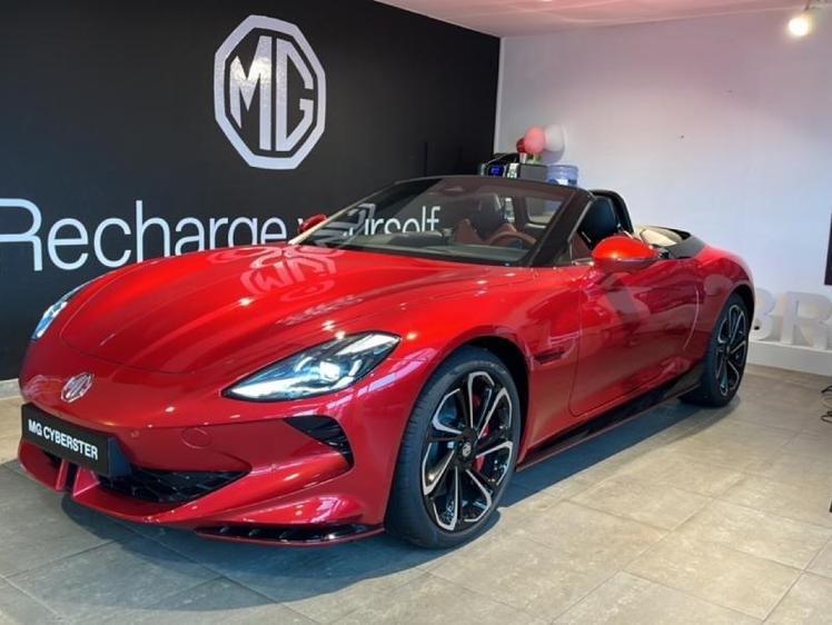 MG Cyberster  - 61 980 €