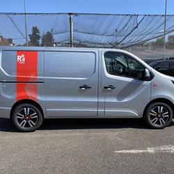 Renault Trafic FOURGON L1H1 3T BLUE DCI 150 BVA9 GSR2 EXCLUSIVE AVEC ATTELAGE Le Creusot