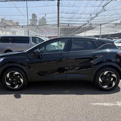 Renault Captur II (2) 1.8 E-TECH FULL HYBRID 160 TECHNO AVEC REGUALTEUR ADAPTATIF Le Creusot