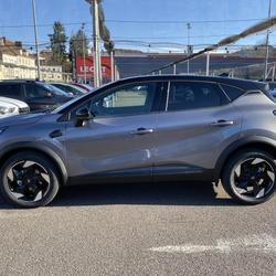 Renault Captur II (2) 1.8 E-TECH FULL HYBRID 160 TECHNO AVEC REGUALTEUR ADAPTATIF Le Creusot