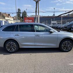 Skoda Octavia IV (2) COMBI 2.0 TDI 150 SELECTION DSG7 ATTELAGE / ACC / PACK HIVER / NAV Le Creusot