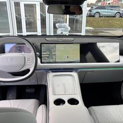 Xpeng G9 575 AWD PERFORMANCE 93,1 KWH CUIR DIAMANT / ATTELAGE / SIEGES MASSANTS / AUDIO DYNAUDIO Le Creusot