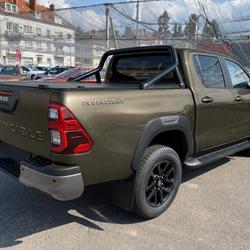 Toyota Hilux (3) DOUBLE CABINE 2.8 D-4D 204 INVINCIBLE 4X4 BVA 4PL Le Creusot