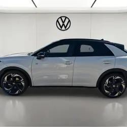 Volkswagen T-Roc T-Roc 1.5 eTSI EVO2 Hybrid 150 ch DSG7 R-Line Salon-de-Provence