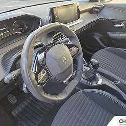 Peugeot 208 208 PureTech 75 S&S BVM5 Style Besan&ccedil;on