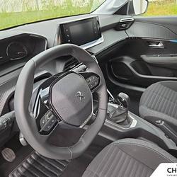 Peugeot 208 208 PureTech 75 S&S BVM5 Style Besan&ccedil;on