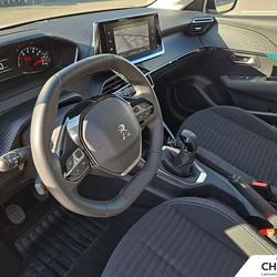 Peugeot 208 208 PureTech 75 S&S BVM5 Style Besan&ccedil;on