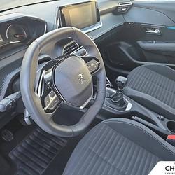 Peugeot 208 208 PureTech 100 S&S BVM6 Style Besan&ccedil;on