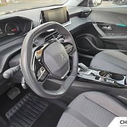 Peugeot 2008 2008 PureTech 130 S&S EAT8 Allure Besan&ccedil;on