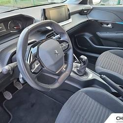 Peugeot 208 208 PureTech 75 S&S BVM5 Style Besan&ccedil;on