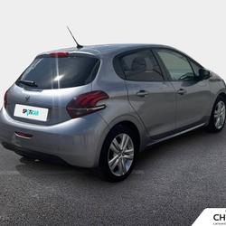 Peugeot 208 208 PureTech 82ch S&S BVM5 Signature Besan&ccedil;on