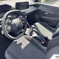 Peugeot 208 208 PureTech 100 S&S BVM6 Style Besan&ccedil;on