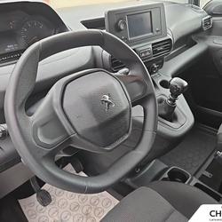 Peugeot Partner FOURGON M 650 KG BLUEHDI 100 S&S BVM6 occasion - Besan&ccedil;on - photo 2/37