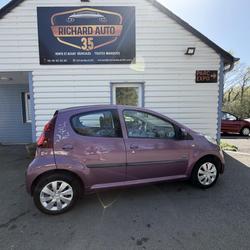 Peugeot 107 1.0i 12V  BERLINE Envy La Richardais