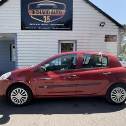 Renault Clio 3 1.2i 16V - 75  III BERLINE TomTom Edition PHASE 2 La Richardais