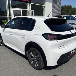 Peugeot 208 e-STYLE + OPTIONS 136ch 50 kWh Orvault
