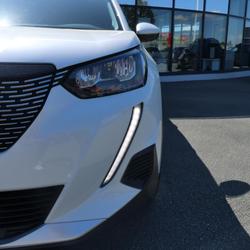 Peugeot 2008 1.2i PureTech 12V S&S - 130 - BV EAT8  II 2019 Allure PHASE 1 Mably