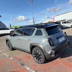 Renault R4 E-Tech Renault 4 E-Tech Electrique 150 ch autonomie confort Iconic Quimper