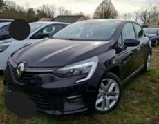 Renault Clio - 1.6 E-Tech Hybride - 140 - BVA multi-modes - 2021  V BERLINE Business PHASE 1 - 14 950 €