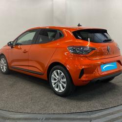 Renault Clio 5 Clio Blue dCi 100 ch Generation H&eacute;rouville-Saint-Clair