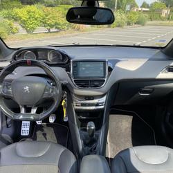 Peugeot 208 1.6 e-HDi FAP - 92   XY Wattrelos