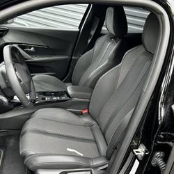 Peugeot 2008 1.2i Hybrid 145 GT e-DCS6   GPS   ADML   GripControl   Radar Av/Ar   Camera360 Ganges