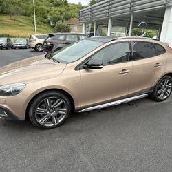 Volvo V40 Cross Country T4- 180 - BV Powershift  Summum GPS + TOIT PANORAMIQUE Brive-la-Gaillarde