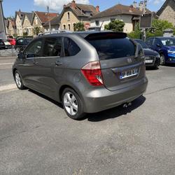 Honda FRV 2.2 i-CTDi -  140 clim + Toit ouvrant + attelage Brive-la-Gaillarde