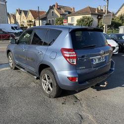 Toyota RAV4 150 D-4D Limited Edition ATTELAGE + CLIM occasion - Brive-la-Gaillarde - photo 3/47