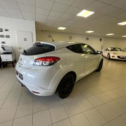 Renault Megane 3 M&eacute;gane Coup&eacute; 2.0i 16V 265 III COUPE R.S. GARANTIE DE 12 A 36 MOIS Beauzelle