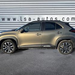 Toyota Yaris Cross Hybrid 116h - BV CVT (MY22)  Design Isigny-le-Buat